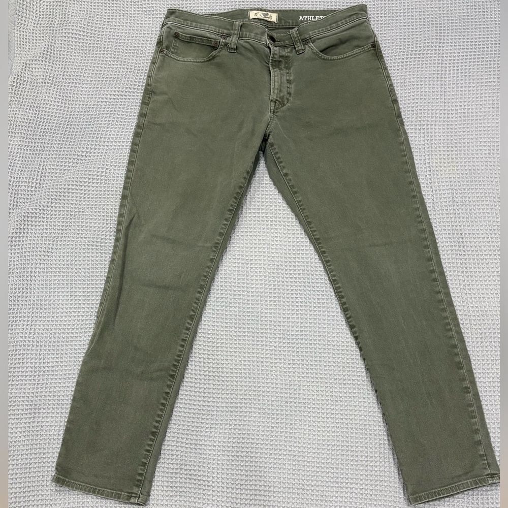 Men’s Madewell athletic slim jeans 35x32 olive green